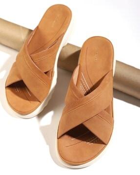 women round-toe slip-on sandals