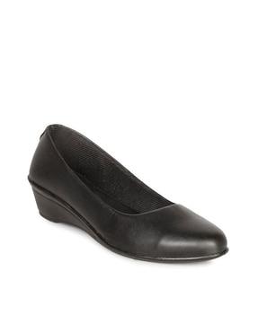 women round-toe slip-on shoes