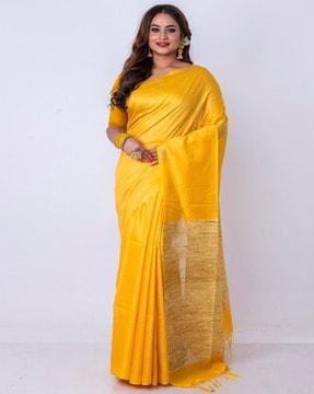 women saree with contrast border & tassels