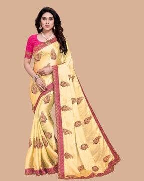 women saree with contrast border