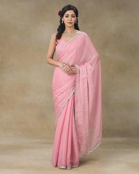 women saree with contrast border