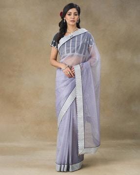 women saree with contrast border