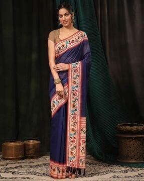 women saree with contrast border