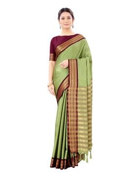 women saree with contrast striped pallu