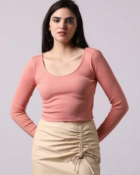 women seamless crop top with scoop neck