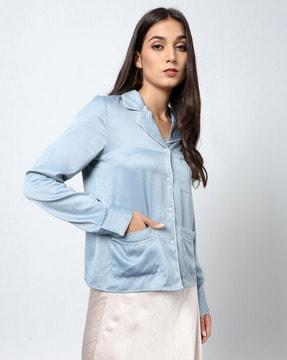 women shirt with contrast piping