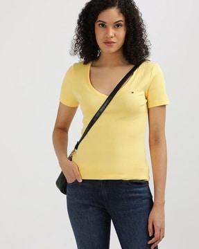 women short-sleeve v-neck fave core plus t-shirt