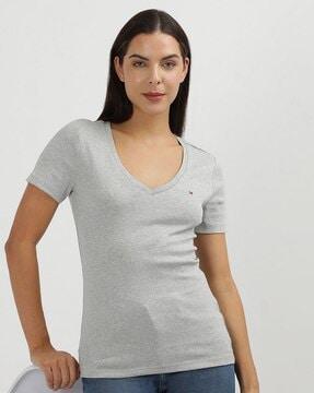 women short-sleeve v-neck fave core t-shirt