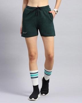 women shorts with elasticated waistband