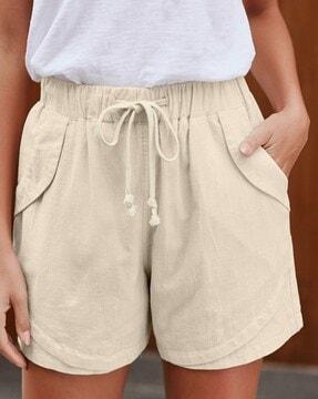 women shorts with insert pockets