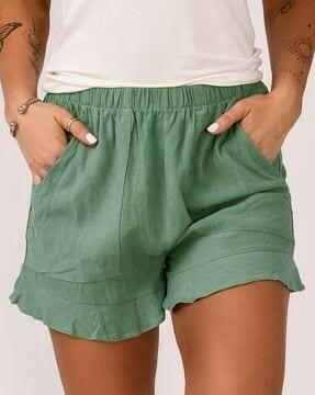 women shorts with insert pockets