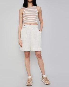 women shorts with insert pockets