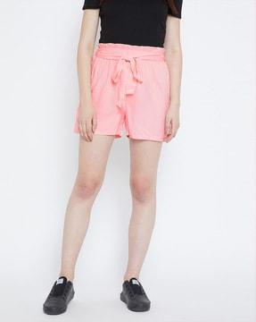 women shorts with insert pockets