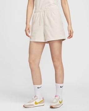 women shorts with insert pockets