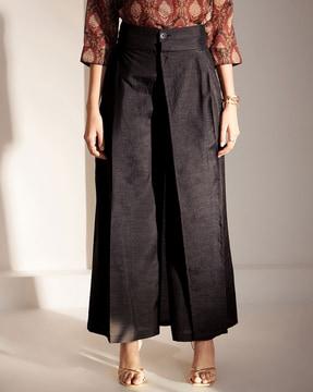 women single-pleated relaxed fit trousers