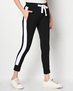 women slim fit joggers with insert pockets