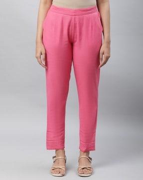 women slim fit pants with insert pockets
