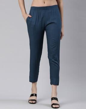 women slim fit pants with insert pockets