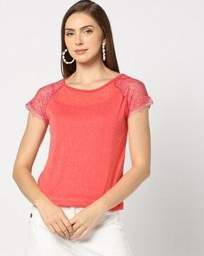 women slim fit round-neck t-shirt with camisole