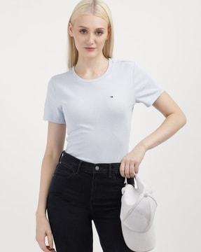 women slim fit round-neck t-shirt with logo applique