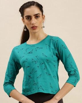 women slim fit round-neck t-shirt