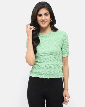 women slim fit top with short sleeves