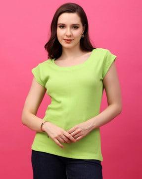 women slim fit top with short sleeves