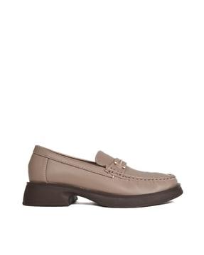 women slip-on casual shoes