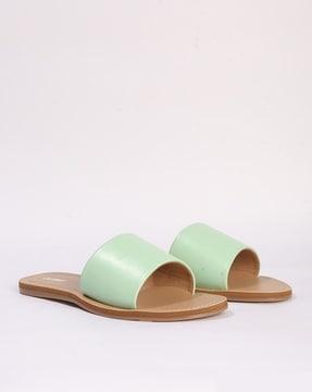 women slip-on flat sandals