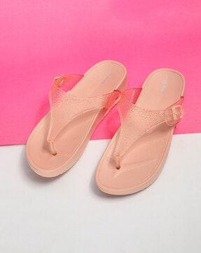 women slip-on flat sandals