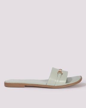 women slip-on flat sandals