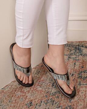 women slip-on flat sandals