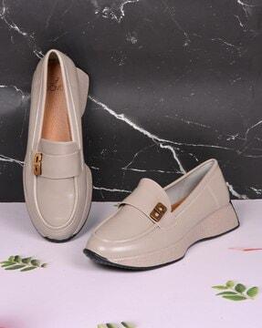 women slip-on regular fit casual shoes