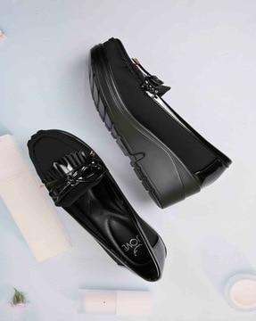 women slip-on round-toe chunky shoes