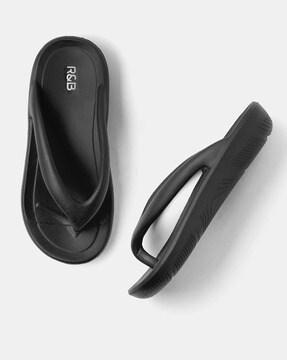 women slip-on round-toe flip-flops