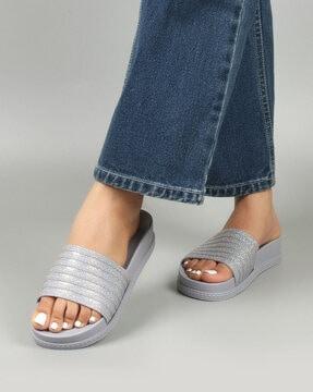 women slip-on round-toe flip-flops