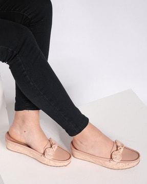 women slip-on round-toe mocassins