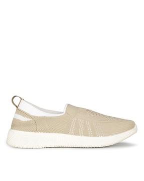 women slip-on round-toe shoes