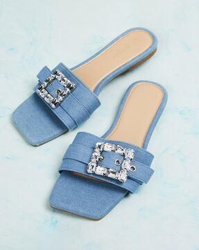 women slip-on sandals with flat heals