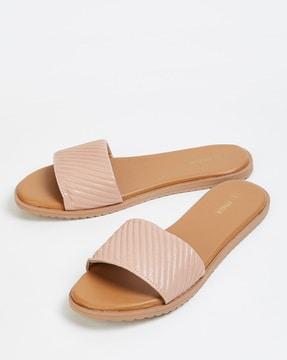 women slip-on sandals with flat heels