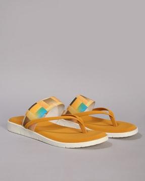 women slip-on sandals