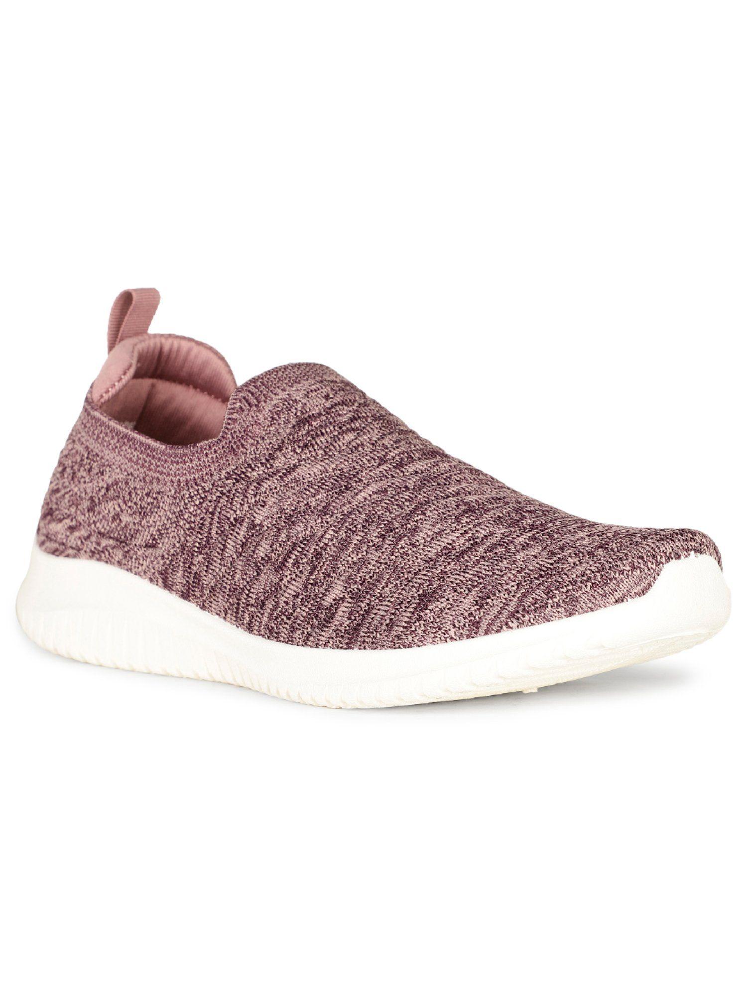 women slip-on sports shoes