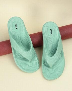 women slip-on t-strap flip-flops