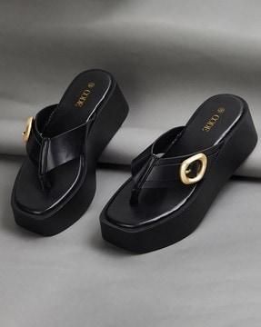 women slip-on toe-ring flat sandals