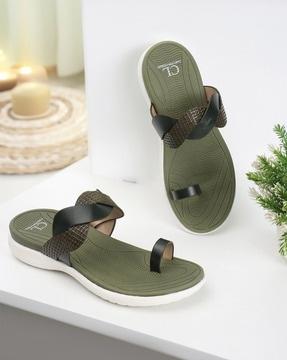 women slip-on toe-ring sandals