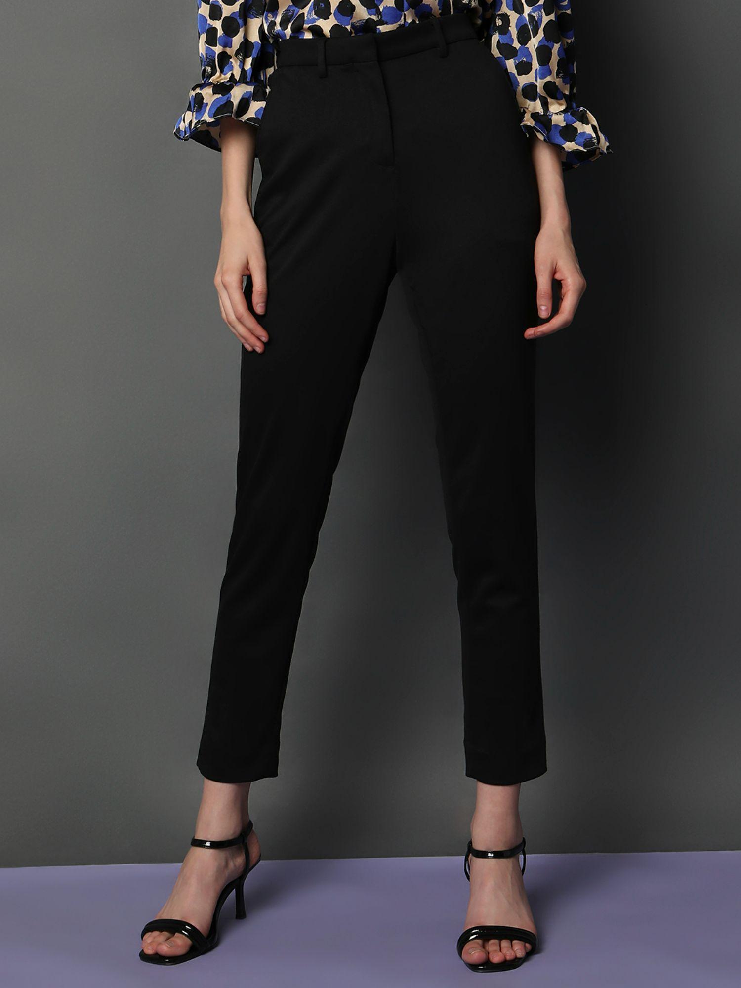 women solid black pant