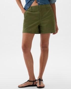 women solid mid-rise utility shorts with pockets