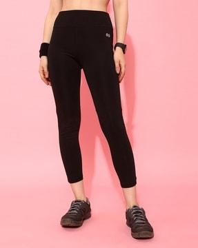 women solid track pants with elasticated waistband