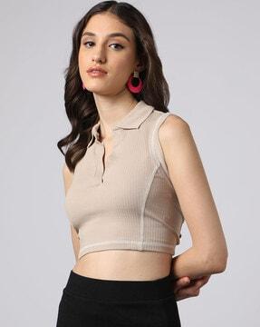 women split collar cropped polo top