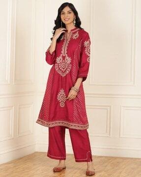 women straight fit embroidered kurta pants set